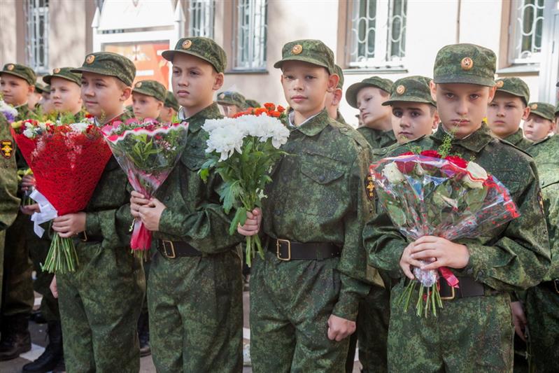 ГЕНЕРАЛ АРМИИ ВИКТОР ЗОЛОТОВ ПОЗДРАВИЛ ВОСПИТАННИКОВ МОСКОВСКОГО ПРЕЗИДЕНТСКОГО КАДЕТСКОГО УЧИЛИЩА РОСГВАРДИИ ИМ. М.А. ШОЛОХОВА С ДНЕМ ЗНАНИЙ