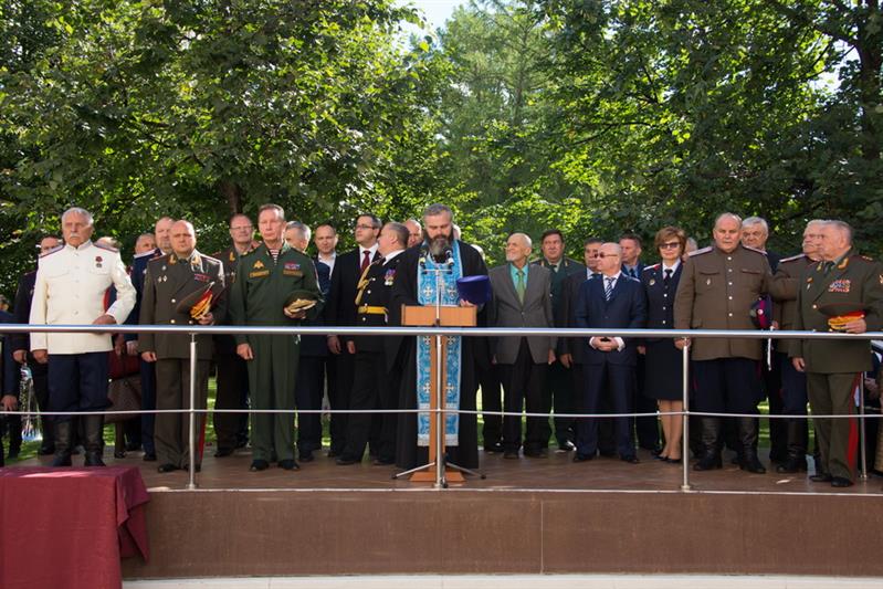 ГЕНЕРАЛ АРМИИ ВИКТОР ЗОЛОТОВ ПОЗДРАВИЛ ВОСПИТАННИКОВ МОСКОВСКОГО ПРЕЗИДЕНТСКОГО КАДЕТСКОГО УЧИЛИЩА РОСГВАРДИИ ИМ. М.А. ШОЛОХОВА С ДНЕМ ЗНАНИЙ