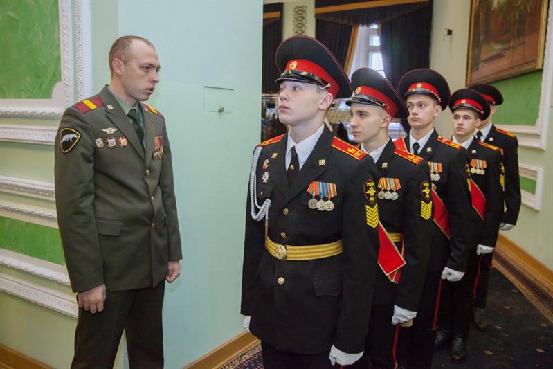Тренировка кадет МПКУ им. Шолохова ВНГ РФ в Президентском полку ФСО России