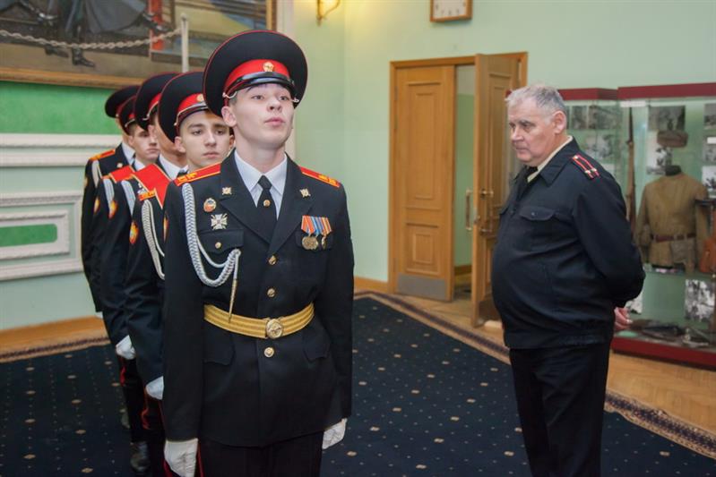 Тренировка кадет МПКУ им. Шолохова ВНГ РФ в Президентском полку ФСО России
