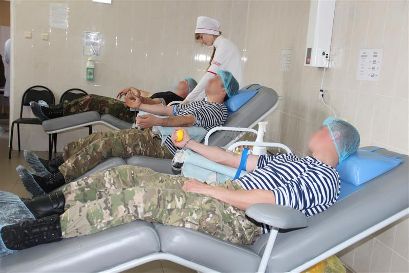 В преддверии Дня донора сотрудники Управления Росгвардии по г. Севастополю сдали кровь