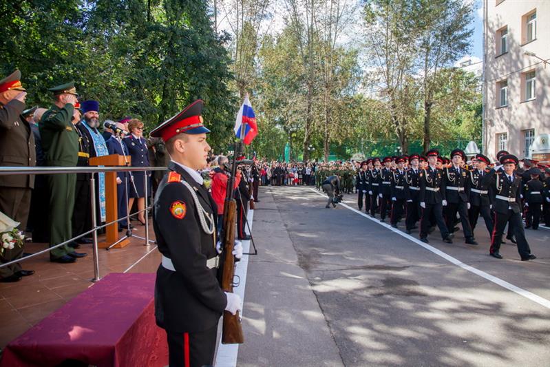 ГЕНЕРАЛ АРМИИ ВИКТОР ЗОЛОТОВ ПОЗДРАВИЛ ВОСПИТАННИКОВ МОСКОВСКОГО ПРЕЗИДЕНТСКОГО КАДЕТСКОГО УЧИЛИЩА РОСГВАРДИИ ИМ. М.А. ШОЛОХОВА С ДНЕМ ЗНАНИЙ