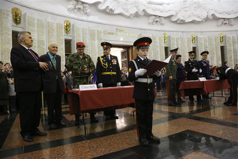 Тренировка кадет МПКУ им. Шолохова ВНГ РФ в Президентском полку ФСО России