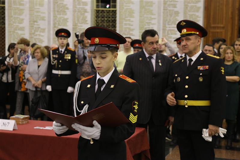 Тренировка кадет МПКУ им. Шолохова ВНГ РФ в Президентском полку ФСО России