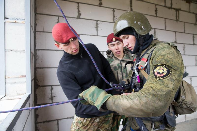 Квалификационные испытания на право ношения крапового берета (Смоленская область)