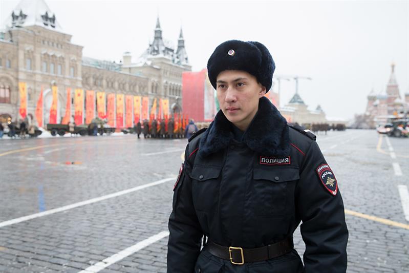 Военнослужащие и кадеты Росгвардии приняли участие в торжественном марше на Красной площади Москвы