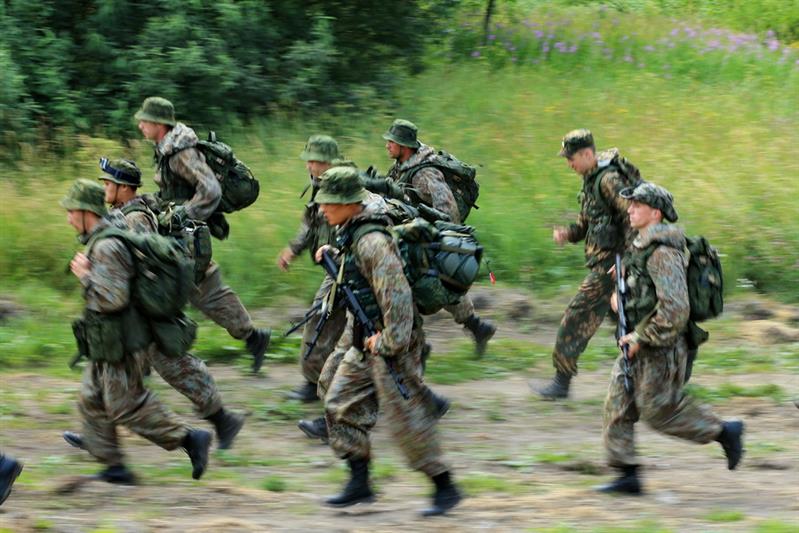 Огневая, десантная и высотная подготовка подразделений Народной вооруженной полиции Китая и 604 Центра специального назначения