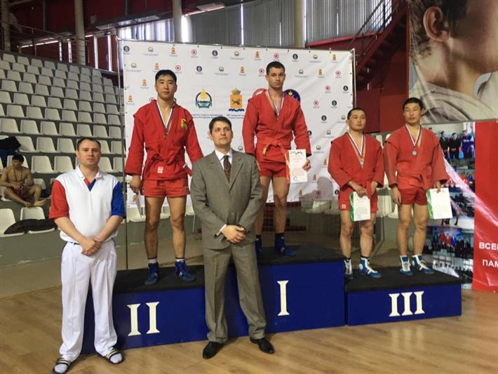 Боец СОБРа Управления Росгвардии по Иркутской области стал абсолютным чемпионом на Всероссийском турнире по боевому самбо