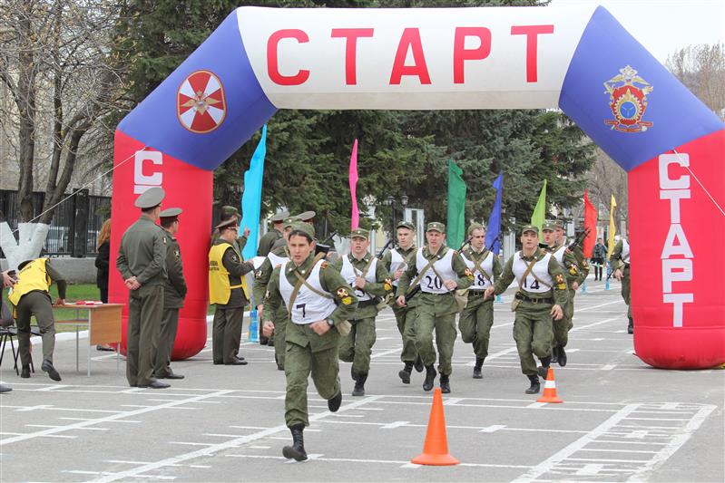 В Саратовском военном институте начался смотр физической подготовки и спортивно-массовой работы