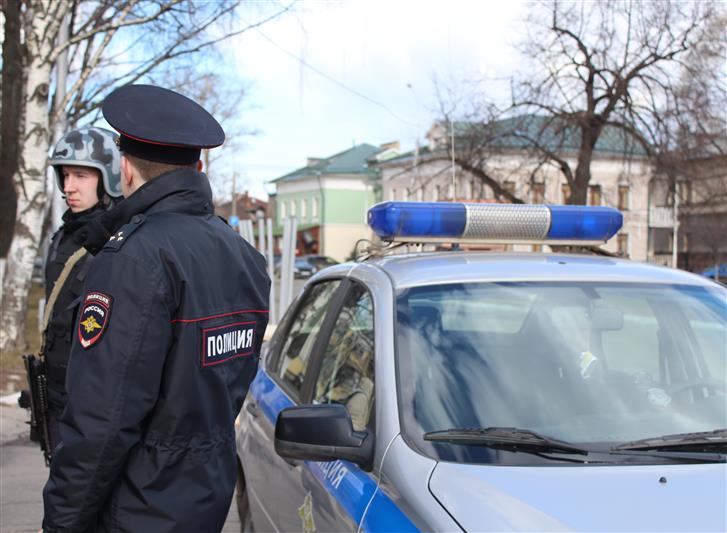 В г. Вологде сотрудники Росгвардии задержали мужчину,  подозреваемого в незаконном хранении наркотических веществ 