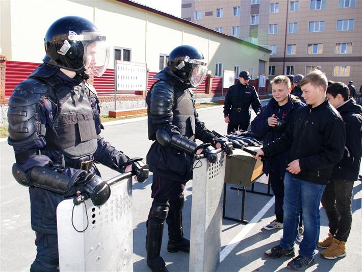 В воинской части по охране важных государственных объектов Сибирского округа состоялся день призывника