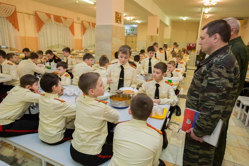Один день из жизни кадетского корпуса