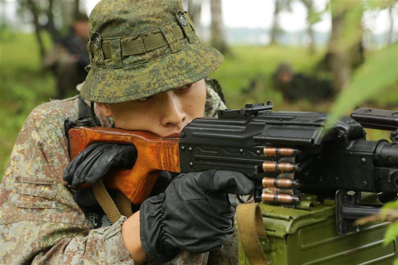 Совместная учебная антитеррористическая операция военнослужащих 604 Центра специального назначения и спецназа Народной вооруженной полиции Китая