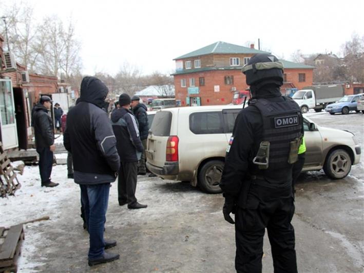 В Томской области при силовой поддержке сотрудников ОМОНа проведены профилактические мероприятия, направленные на соблюдение миграционного законодательства