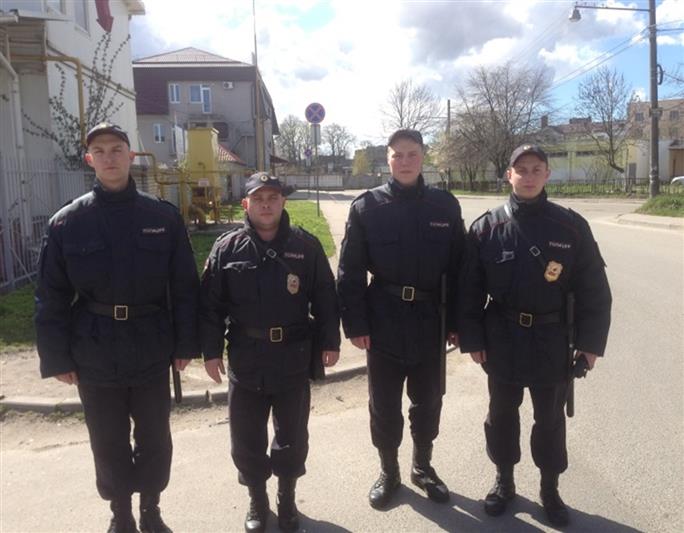 Военнослужащие Северо-Западного округа задержали гражданина, нарушавшего общественный порядок