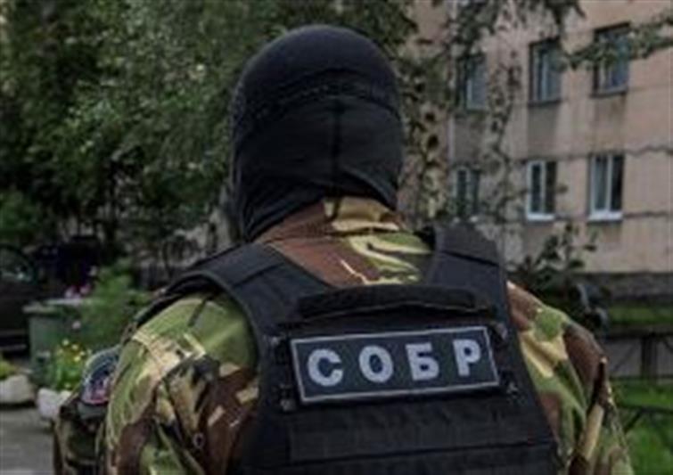 В Республике Ингушетии сотрудники СОБРа Росгвардии задержали подозреваемого в угоне автомобилей