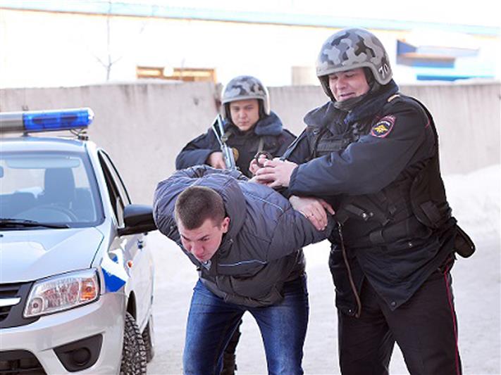  В Забайкалье сотрудники Росгвардии задержали мужчину, который скрывался от правосудия