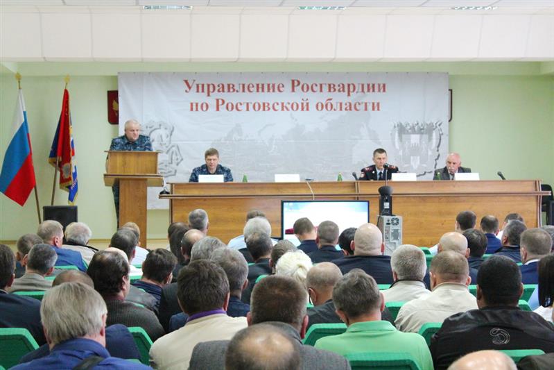 В Ростовской области военнослужащие и сотрудники Росгвардии обсудили с представителями частных охранных организаций вопросы взаимодействия