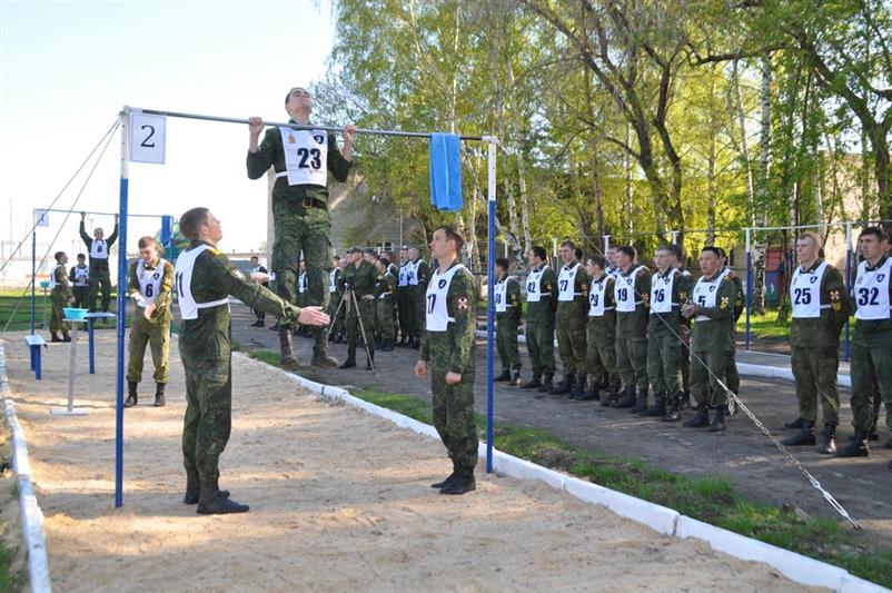 В Новосибирском военном институте Росгвардии состоялся смотр физической подготовки 