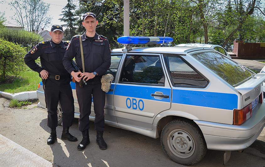 В г. Пензе сотрудники Росгвардии вернули родителям потерявшегося пятилетнего мальчика