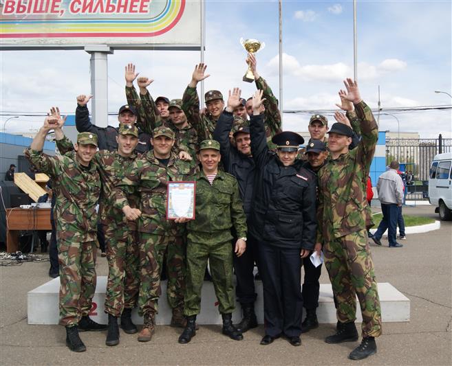 В г. Оренбурге команда Росгвардии заняла первое место в региональных спортивных соревнованиях, посвященных Дню Победы