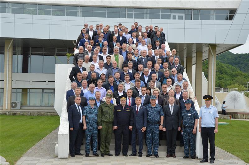 В Краснодарском крае сотрудники Росгвардии провели семинар-совещание с руководителями объектов детского отдыха 