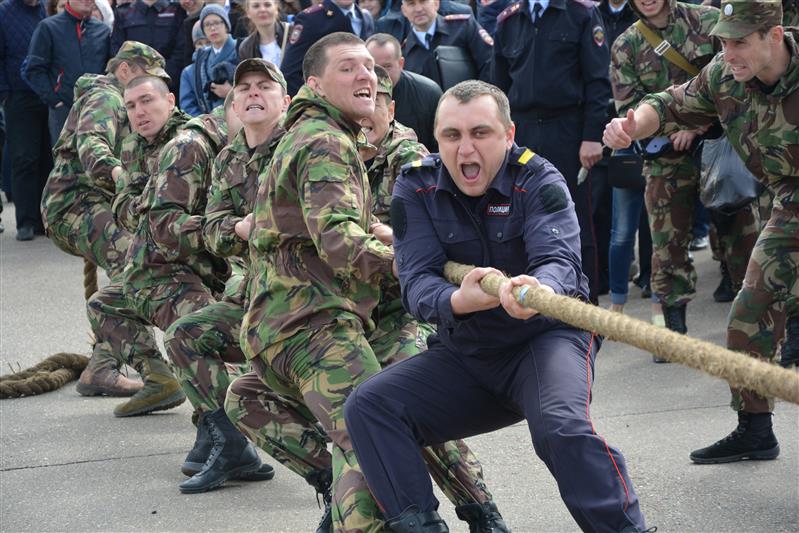 В г. Оренбурге команда Росгвардии заняла первое место в региональных спортивных соревнованиях, посвященных Дню Победы