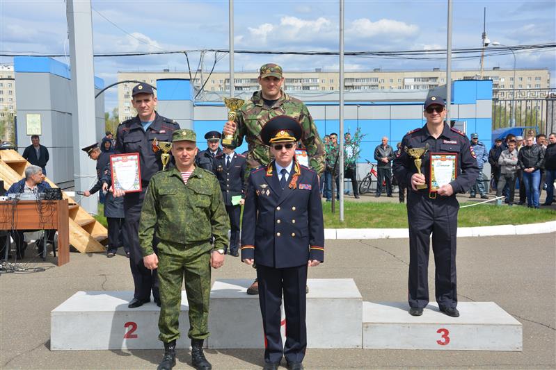 В г. Оренбурге команда Росгвардии заняла первое место в региональных спортивных соревнованиях, посвященных Дню Победы