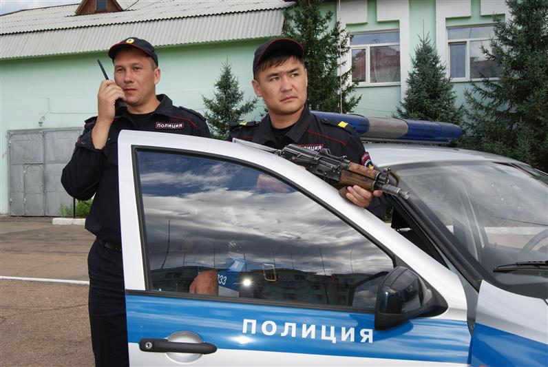 В г. Улан-Удэ сотрудники Росгвардии вернули законному владельцу похищенное инвалидное кресло