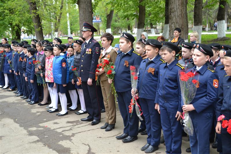 В г. Самаре военнослужащие Росгвардии и кадеты почтили память Героя Российской Федерации Евгения Золотухина