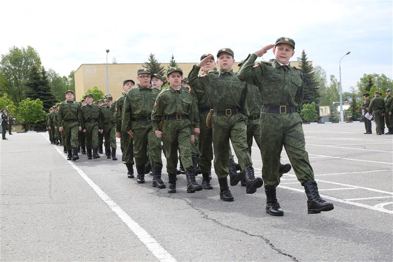 В Подмосковье состоялось открытие военно-полевых сборов воспитанников Московского президентского кадетского училища им. М.А. Шолохова войск национальной гвардии Российской Федерации (видео)