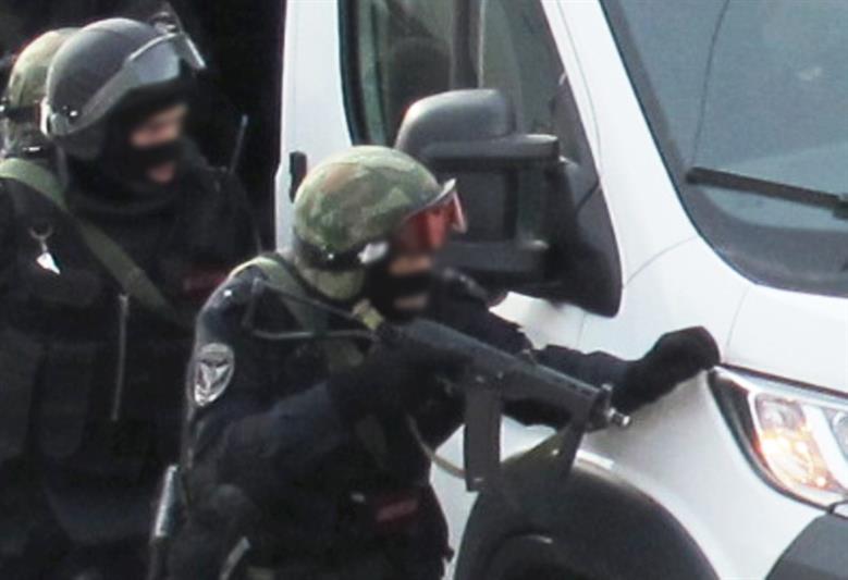 В г. Ростове-на-Дону бойцы СОБРа задержали подозреваемого в угоне