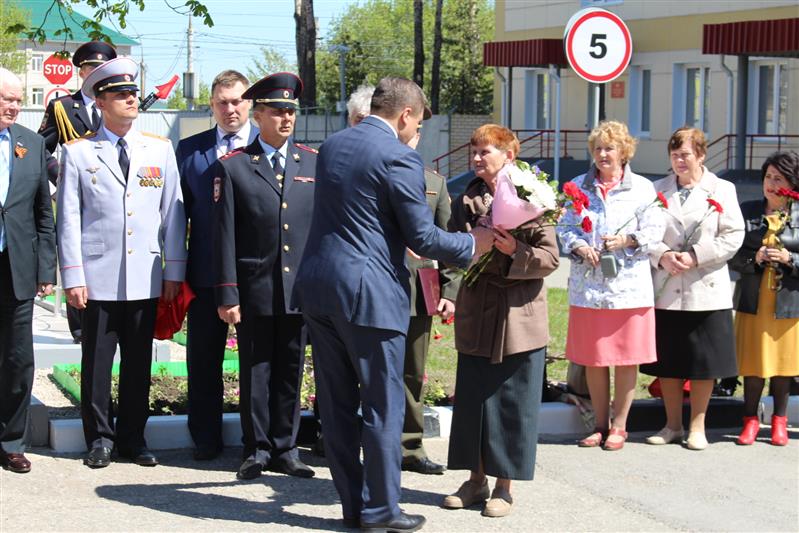 В г. Липецке открыли памятную доску военнослужащему, погибшему при выполнении воинского долга
