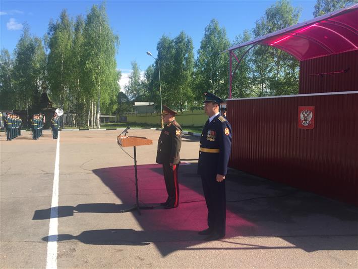 В Ленинградской области командующий Северо-Западным округом представил нового командира отдельной авиационной эскадрильи 