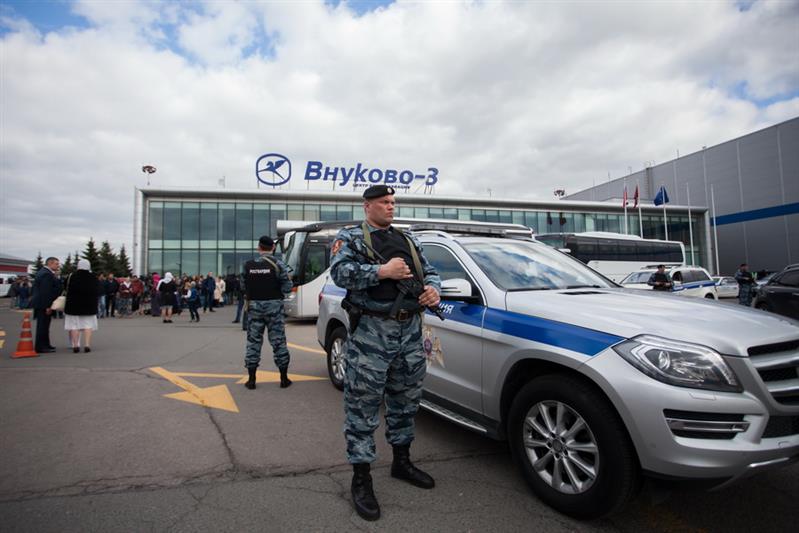 РОСГВАРДИЯ ПРИСТУПИЛА К ОХРАНЕ МОЩЕЙ НИКОЛАЯ ЧУДОТВОРЦА, ДОСТАВЛЕННЫХ ИЗ ИТАЛИИ В РОССИЮ 