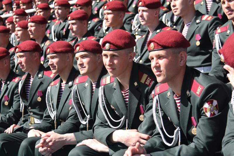 Военнослужащие Росгвардии стали свидетелями яркого футбольного праздника