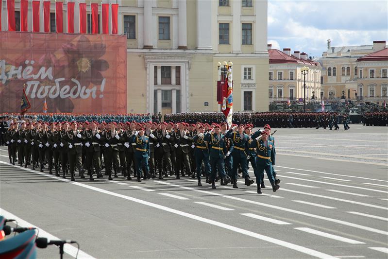 Парад Победы и Бессмертный полк