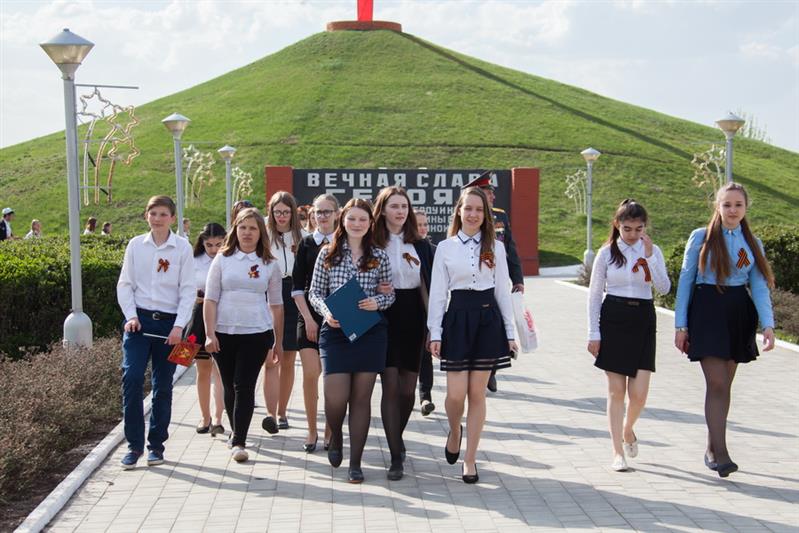 Участники автопробега посетили мемориальный комплекс на въезде в г. Плавск Тульской области