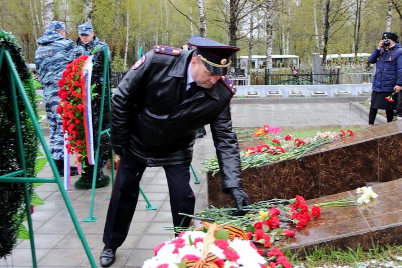 В г. Иванове сотрудники Росгвардии приняли участие в торжественных мероприятиях, посвященных Дню Победы