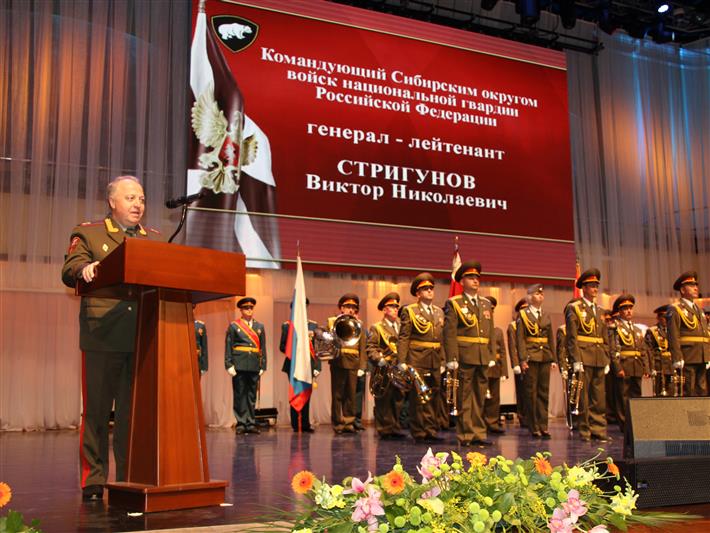 Командующий Сибирским округом поздравил военнослужащих Центра подготовки личного состава (г. Омск) с 75-летием со дня образования