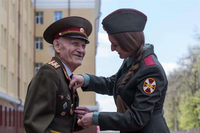 Под знаменем Великой Победы