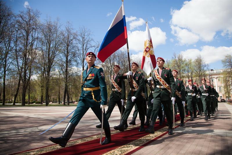 Под знаменем Великой Победы
