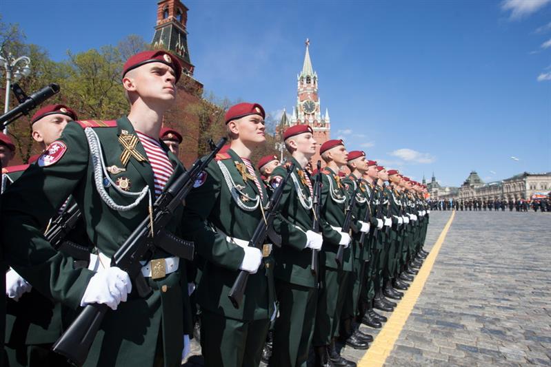Под знаменем Великой Победы
