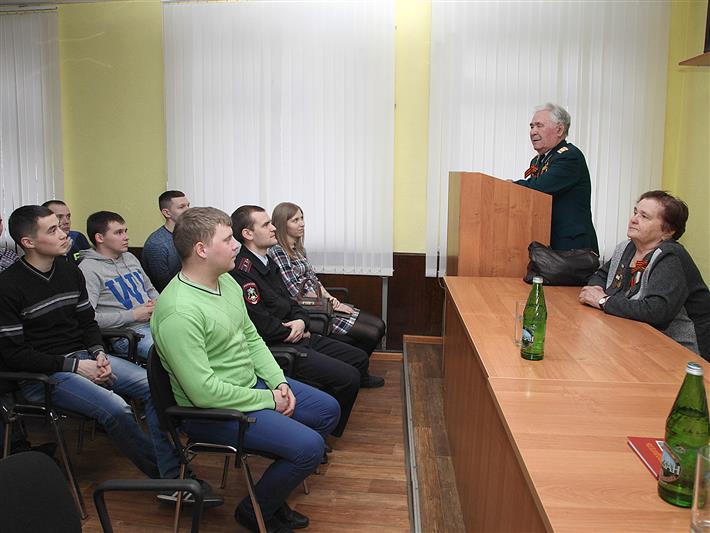 В Татарстане участники Великой Отечественной войны выступили перед личным составом территориального органа Росгвардии