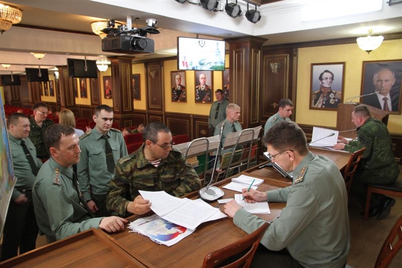 В Восточном округе Росгвардии проводится сдача контрольной проверки за зимний период обучения