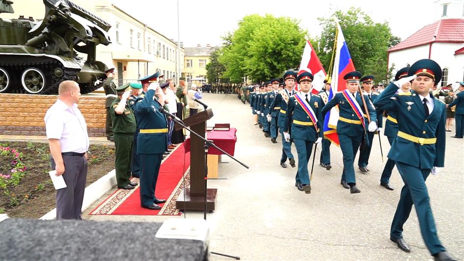 В Зеленокумске открыт памятник воинам-инженерам Росгвардии