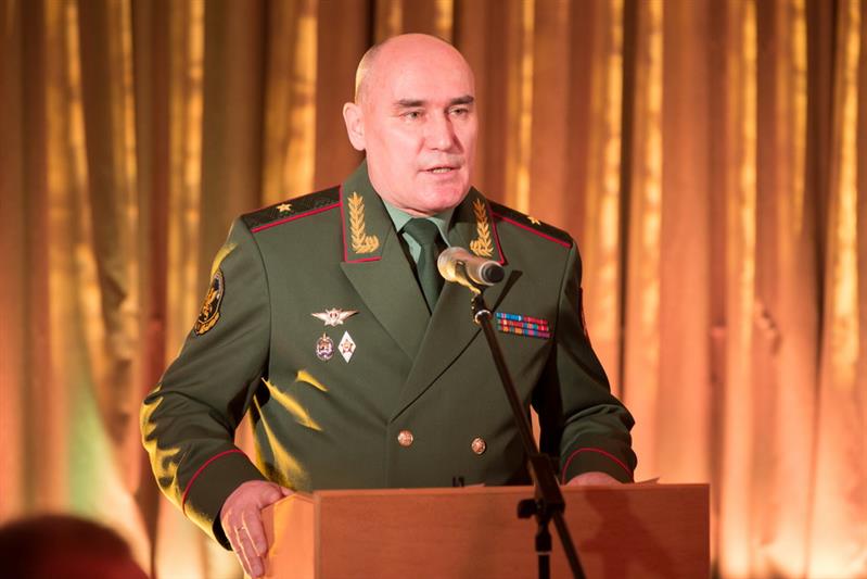 ГЕНЕРАЛ-МАЙОР ВЛАДИМИР ИГНАТЬЕВ ВСТРЕТИЛСЯ С РОДНЫМИ ПОГИБШИХ ВОЕННОСЛУЖАЩИХ И СОТРУДНИКОВ (видео, фото)