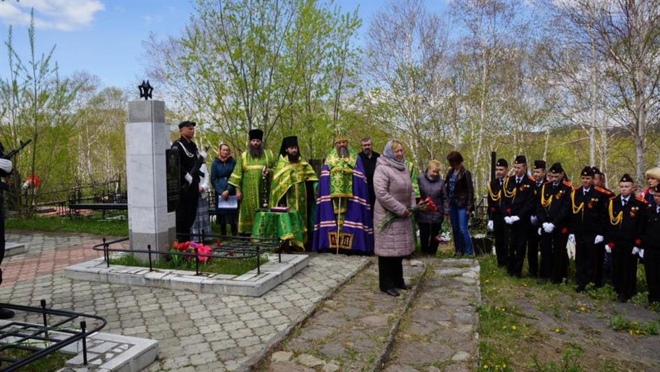 Сотрудники ОМОНа Отдела Росгвардии по Камчатскому краю почтили память погибших товарищей