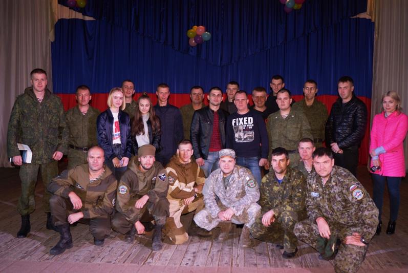 В Приморье военнослужащие Росгвардии встретились с бойцами поискового отряда, занимающегося увековечением памяти погибших в годы Великой Отечественной войны
