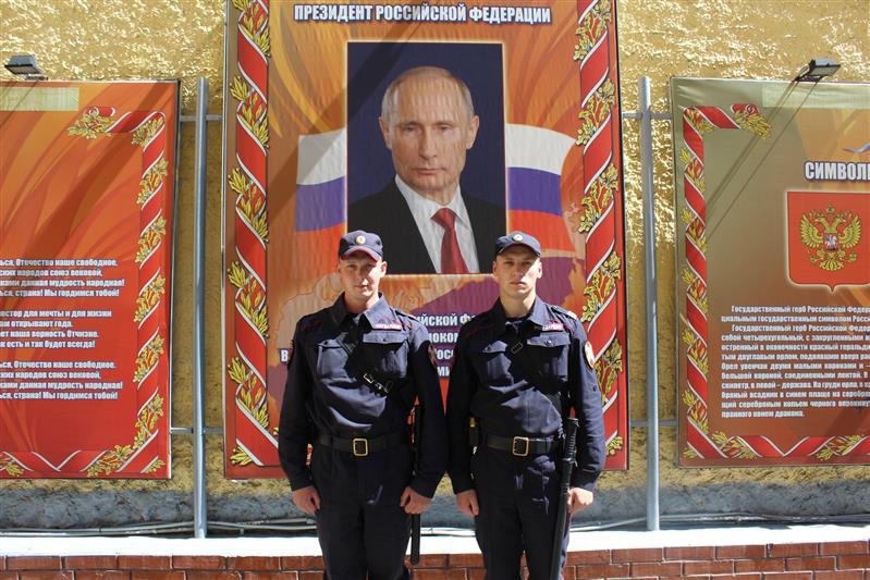 В г. Санкт-Петербурге военнослужащие Росгвардии оказали помощь женщине во время эпилептического приступа 